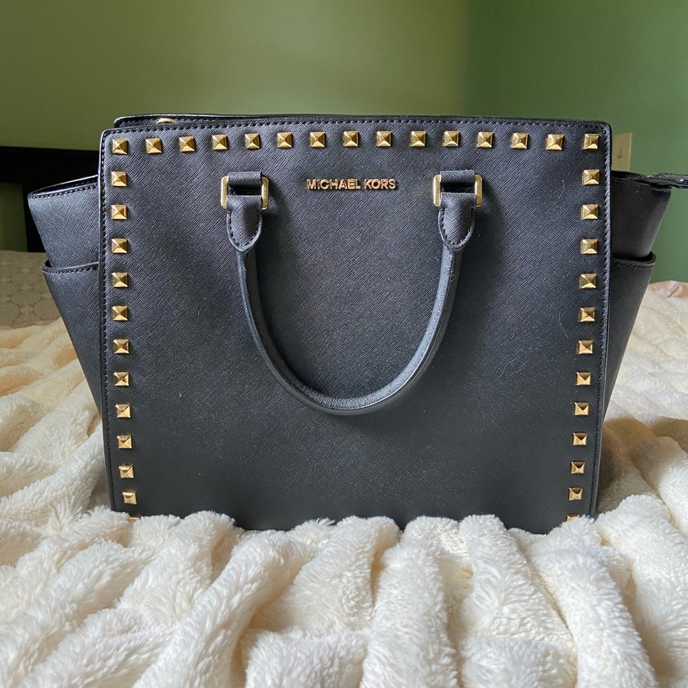 Gorgeous Large Size Michael Kors Studded Selma Tote
